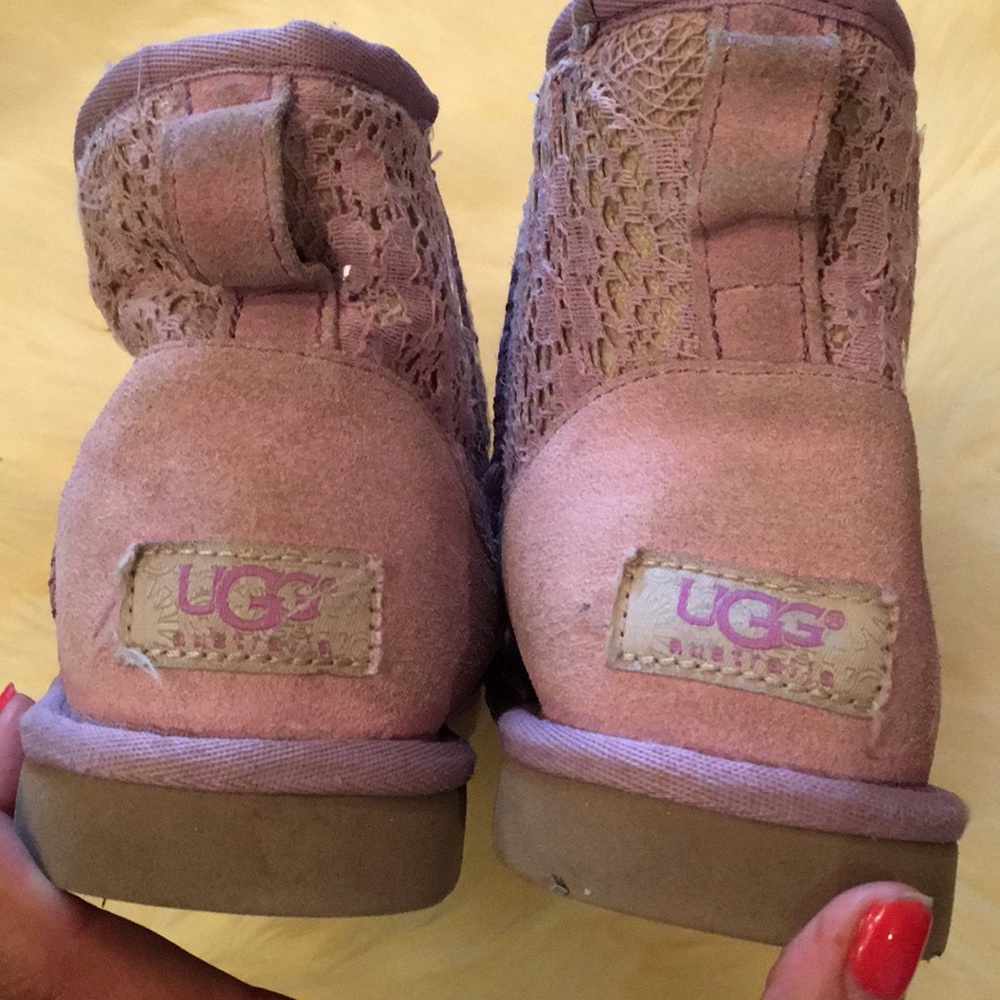Uggs - Picture 2 of 6